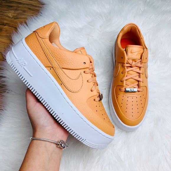 nike sb blazer low kevin and hell